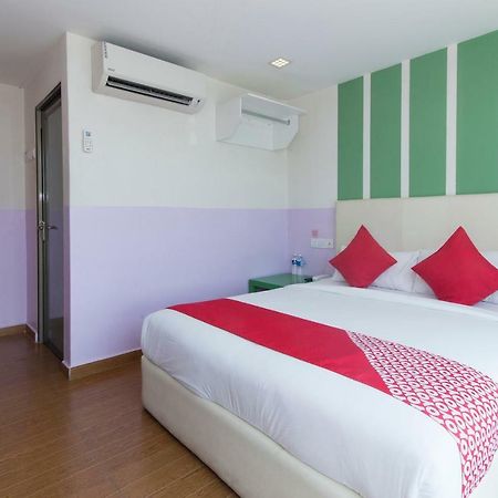 Oyo 419 City Boutique Hotel Bangi Exterior foto