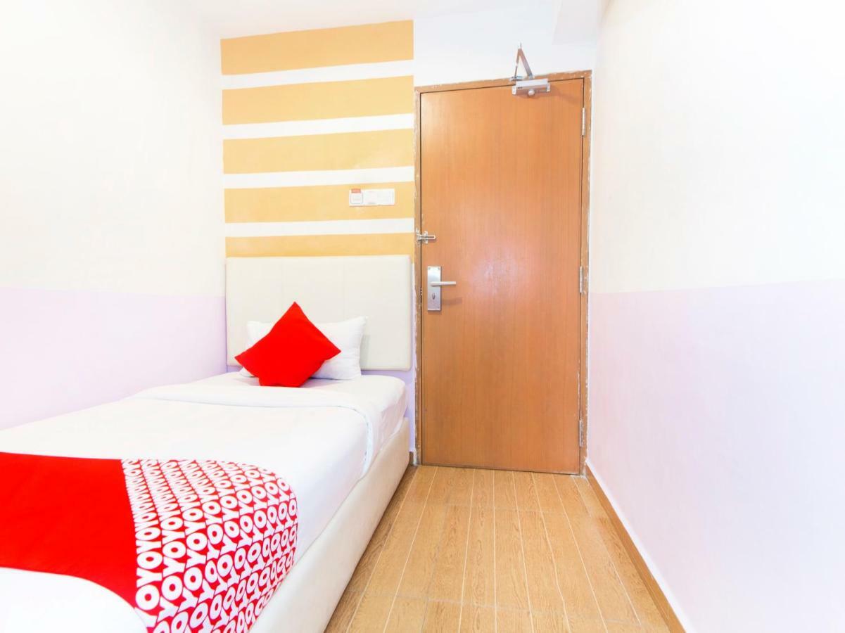 Oyo 419 City Boutique Hotel Bangi Exterior foto